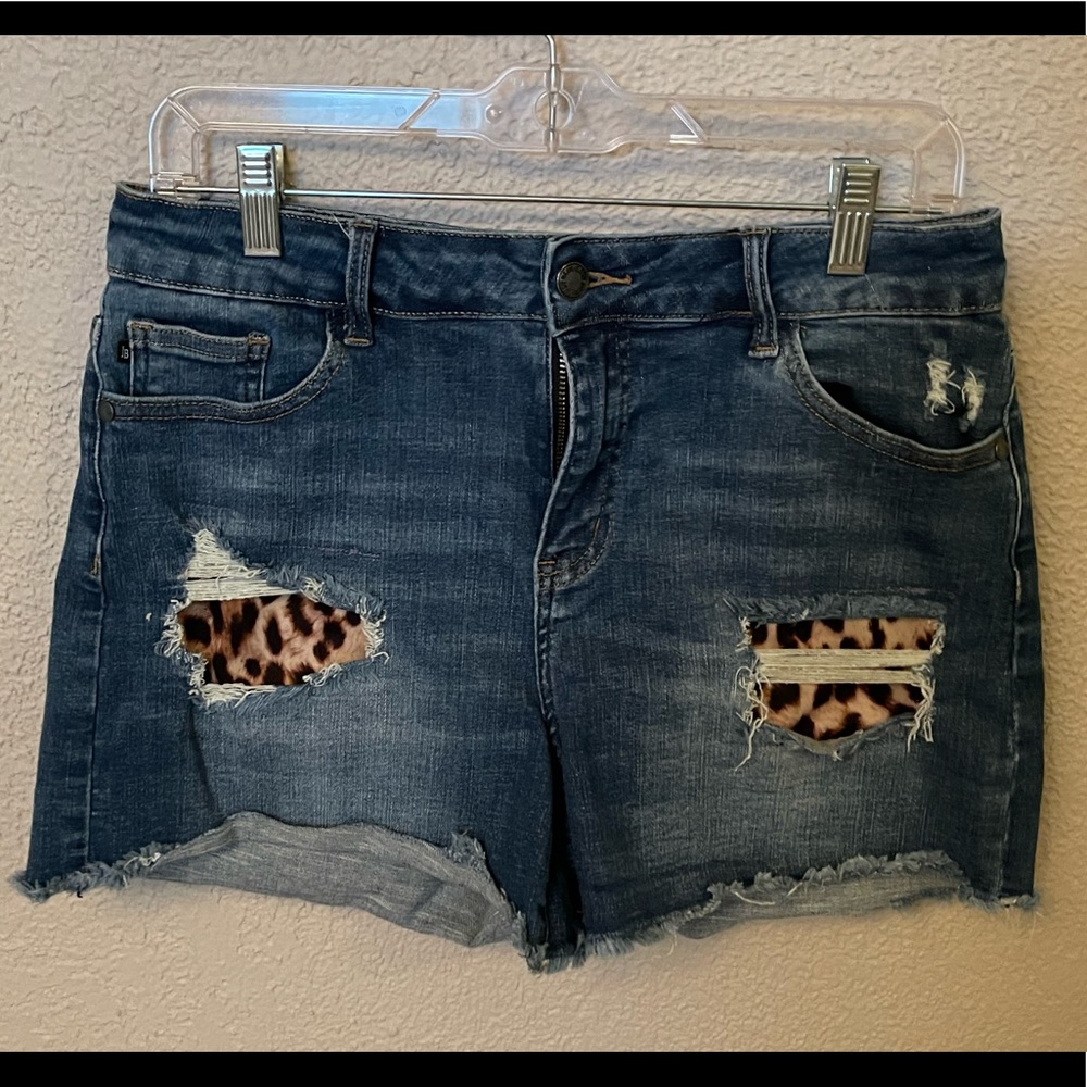 XL Judy Blue Leopard Print
